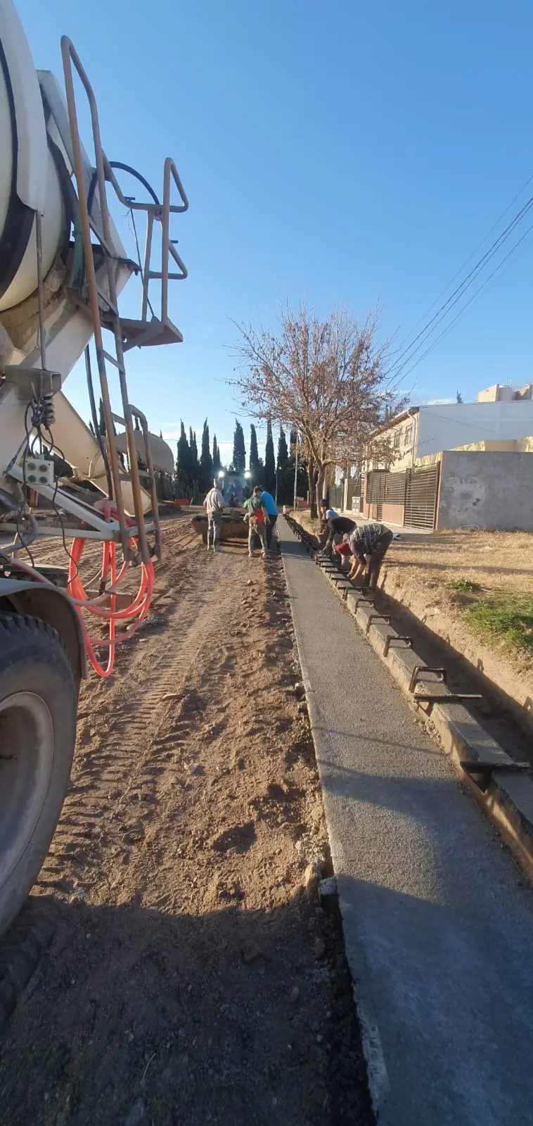 Cordón cuneta - Barrio Lomitas de Oro - Thumbnail 4